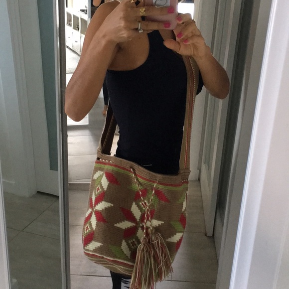 Hand Woven Shoulder Bag - Picture 5 of 5